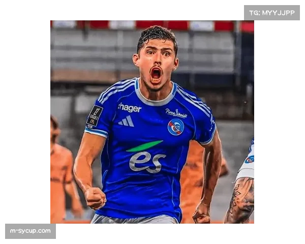 事件通讯:斯特拉斯堡绝平进球全过程,从后场长传到肋部撞墙配合 事件通讯:斯特拉斯堡绝平进球全过程,从后场长传到肋部撞墙配合